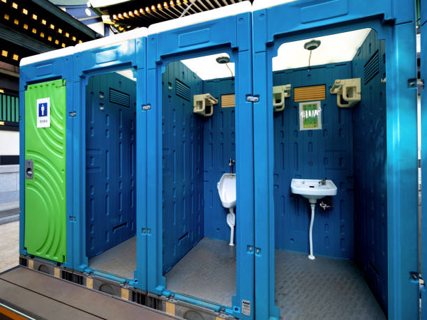 Portable Toilet Options We Offer in Hartville, OH